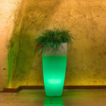 SHIELD - vaso luminoso rgb con pannello solare