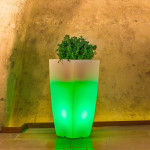 SILENTE - vaso luminoso rgb con pannello solare